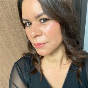 Meet your Posher, Angelica